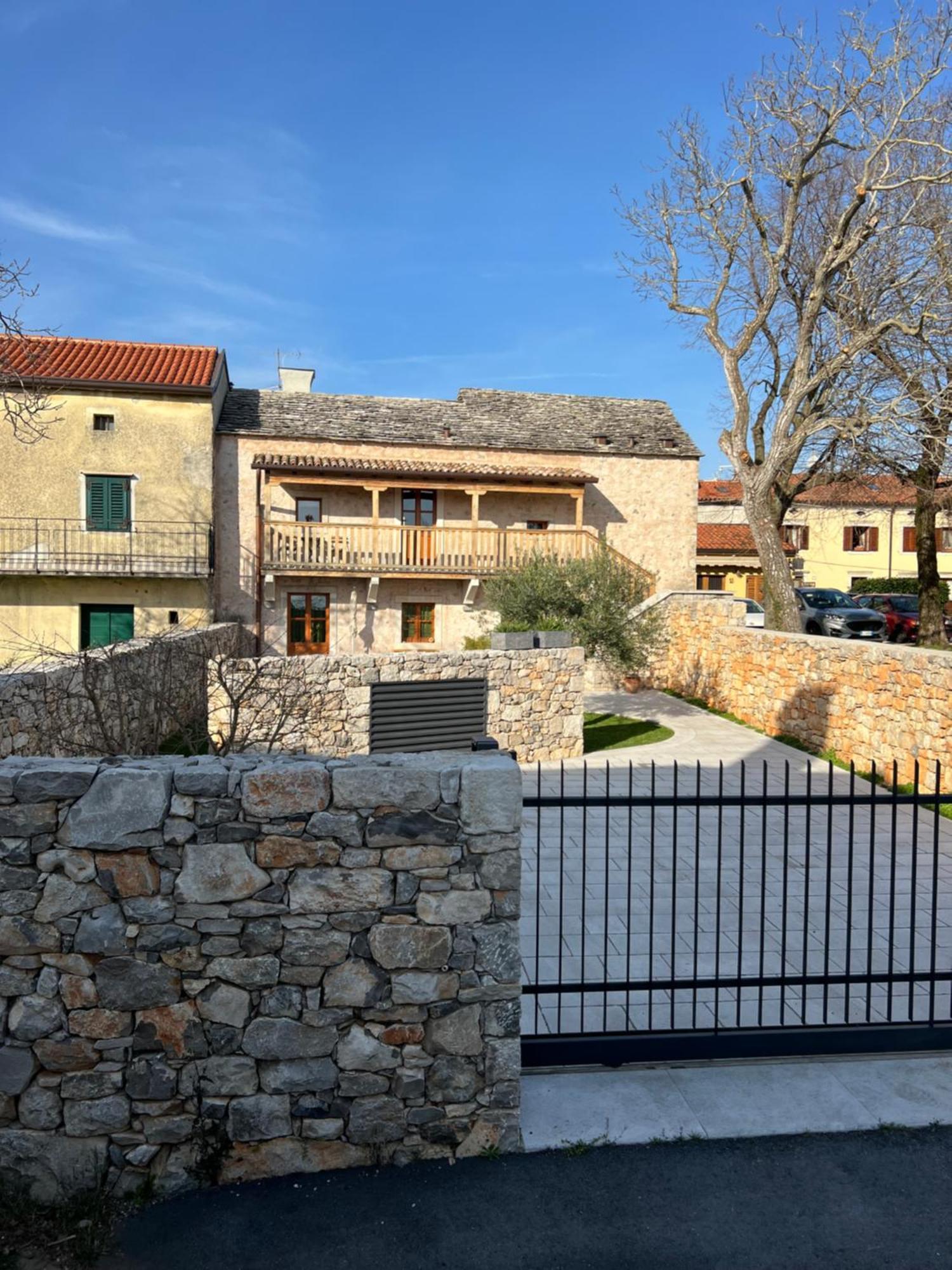 Appartamenti Minerva San Pelagio Экстерьер фото